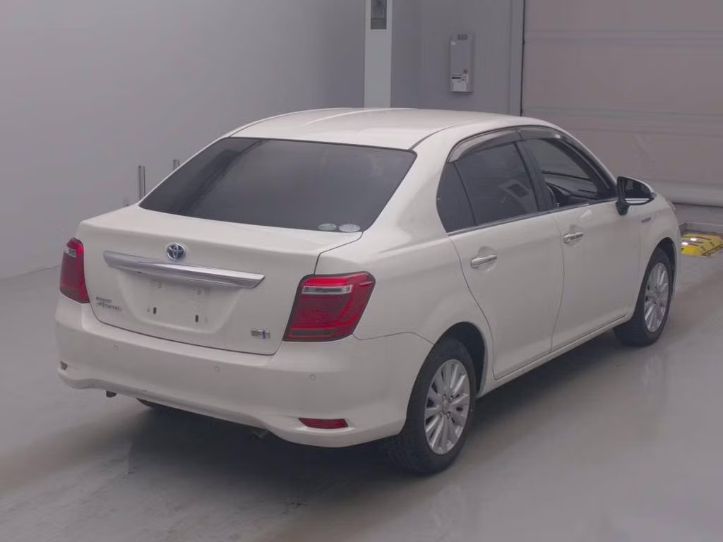 TOYOTA COROLLA AXIO