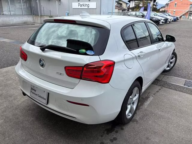 BMW 1-SERIES