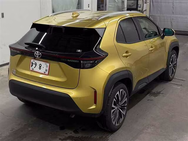 TOYOTA YARIS CROSS