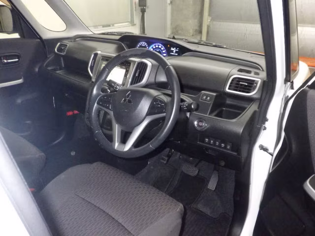 MITSUBISHI DELICA D:2