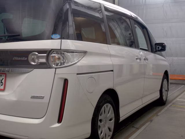 MAZDA BIANTE