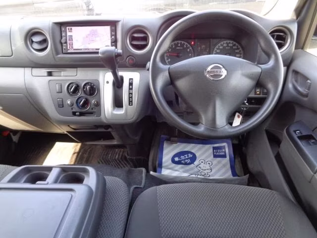 NISSAN NV350 CARAVAN