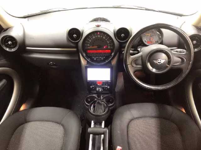 MINI CROSSOVER