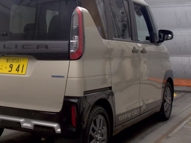 MITSUBISHI DELICA MINI