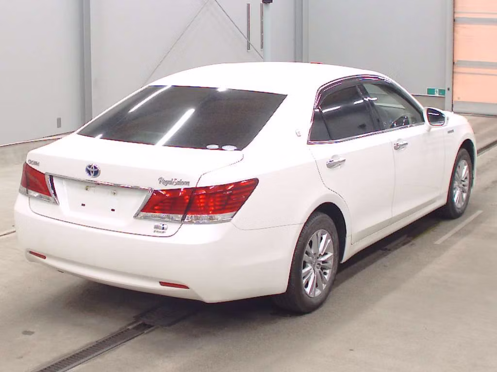 TOYOTA CROWN