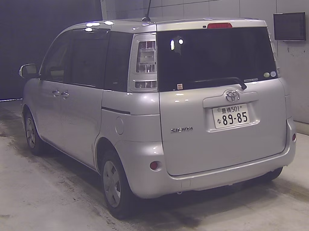 TOYOTA SIENTA