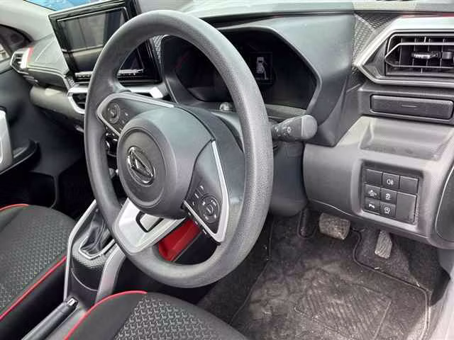 DAIHATSU ROCKY