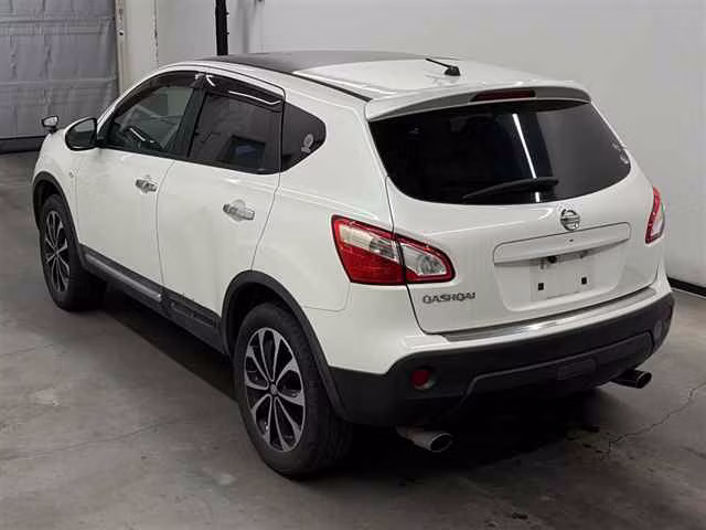 NISSAN DUALIS