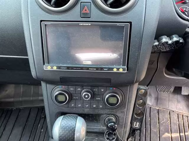 NISSAN DUALIS