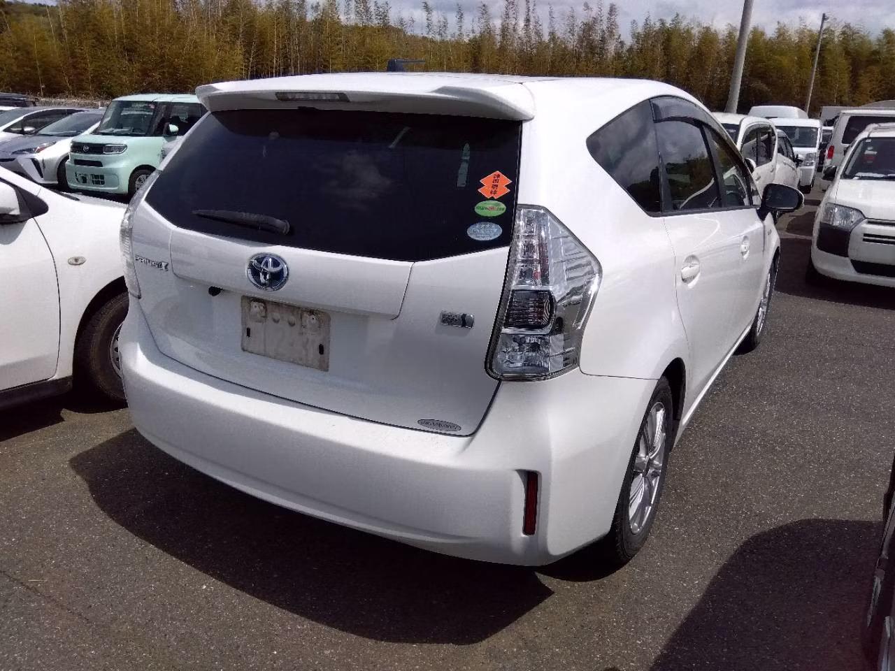 TOYOTA PRIUS ALPHA