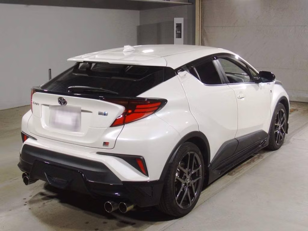 TOYOTA C-HR