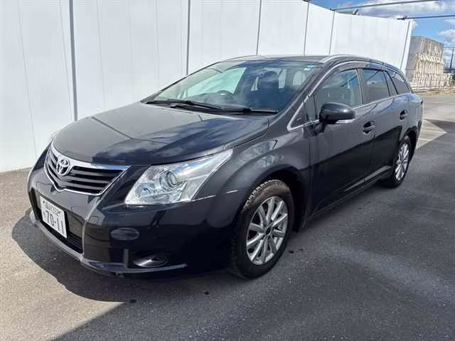 TOYOTA AVENSIS