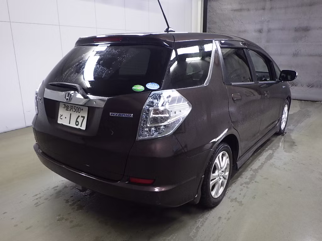HONDA FIT SHUTTLE