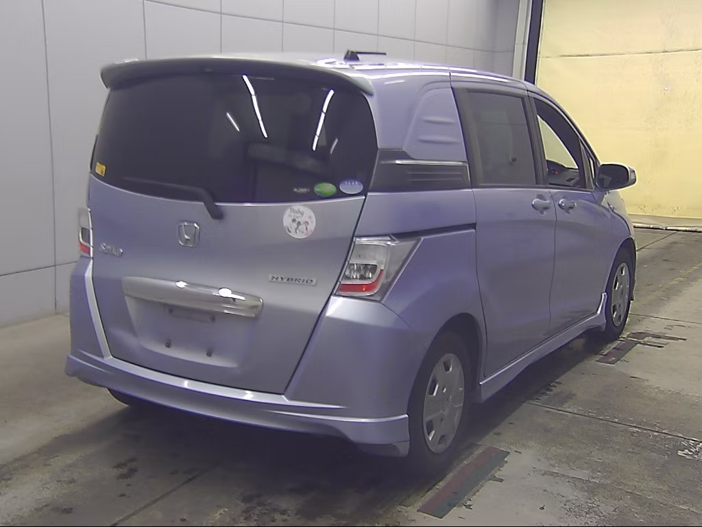 HONDA FREED SPIKE