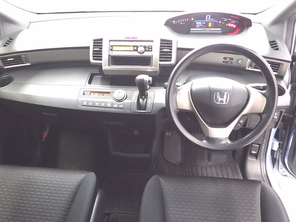 HONDA FREED SPIKE
