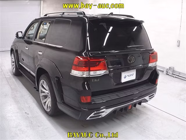 TOYOTA LAND CRUISER