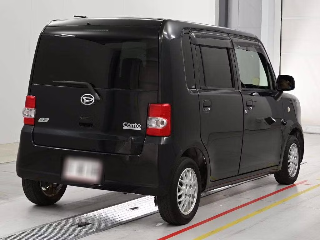 DAIHATSU MOVE CONTE