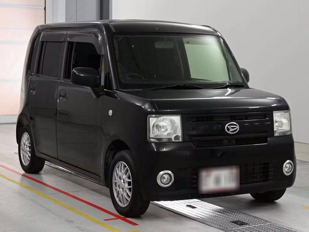DAIHATSU MOVE CONTE