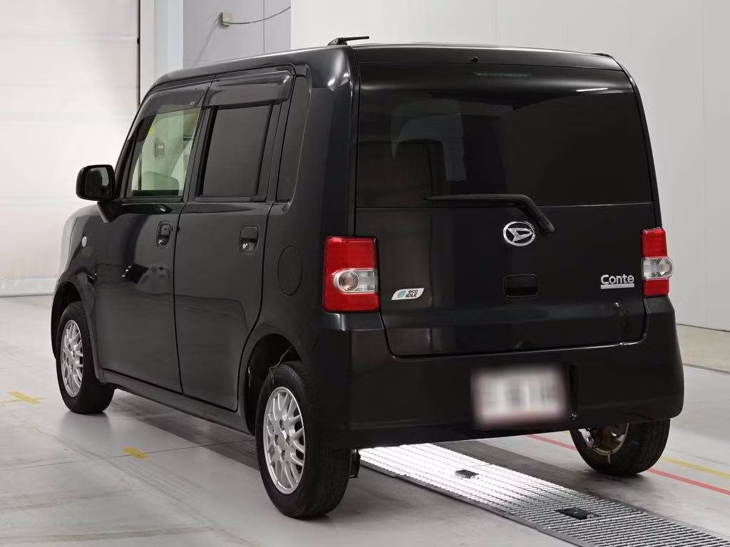 DAIHATSU MOVE CONTE