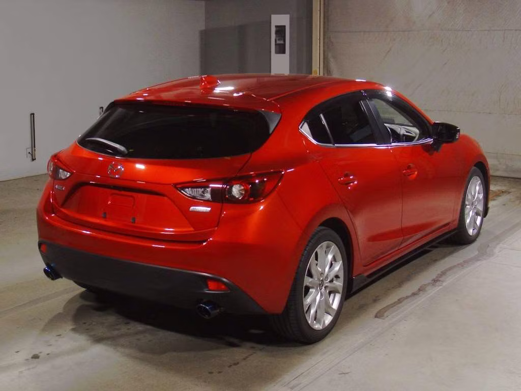 MAZDA AXELA