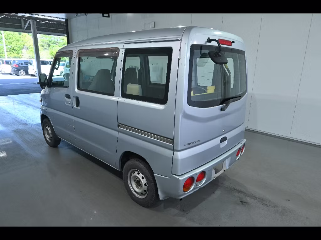 MITSUBISHI MINICAB
