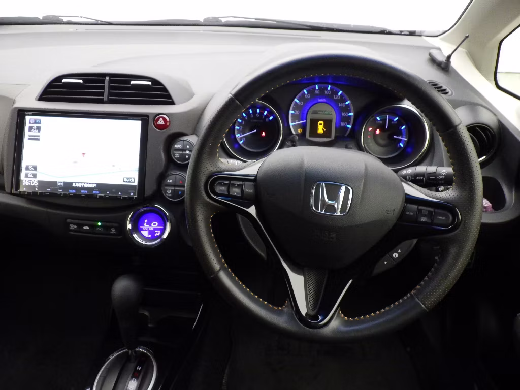 HONDA FIT SHUTTLE