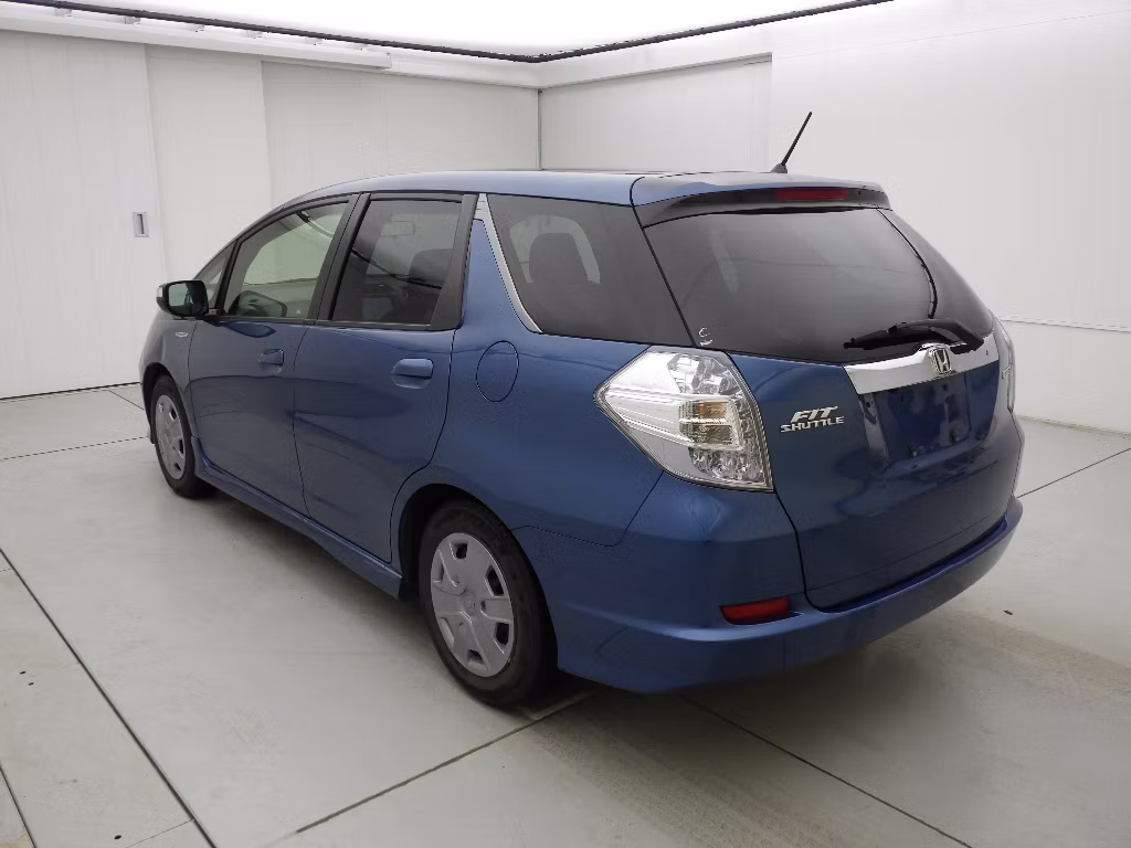 HONDA FIT SHUTTLE