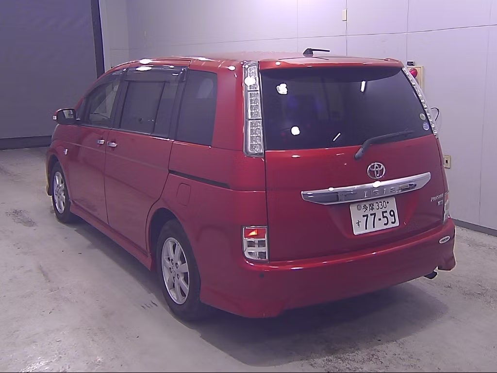 TOYOTA ISIS
