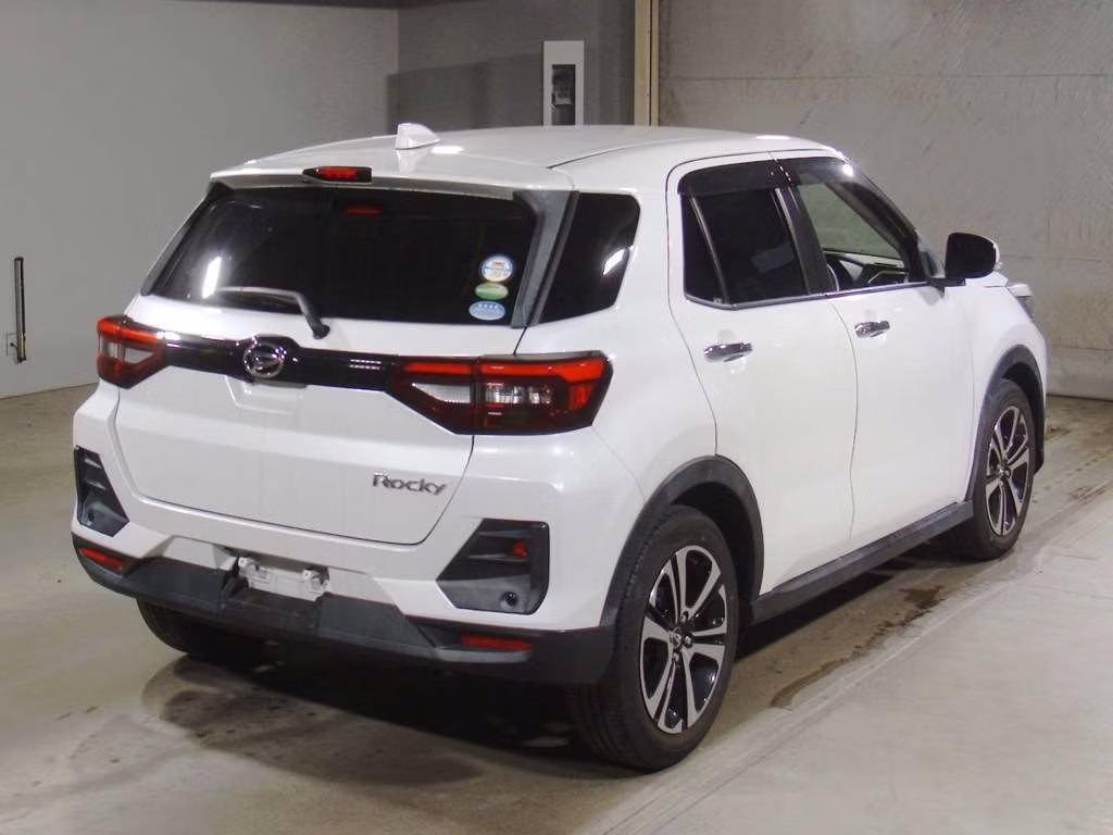 DAIHATSU ROCKY