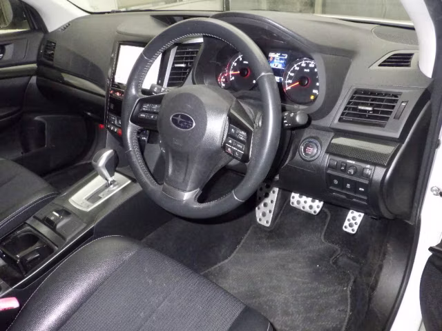 SUBARU LEGACY