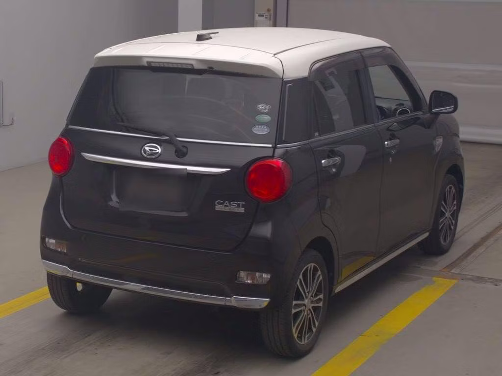 DAIHATSU CAST