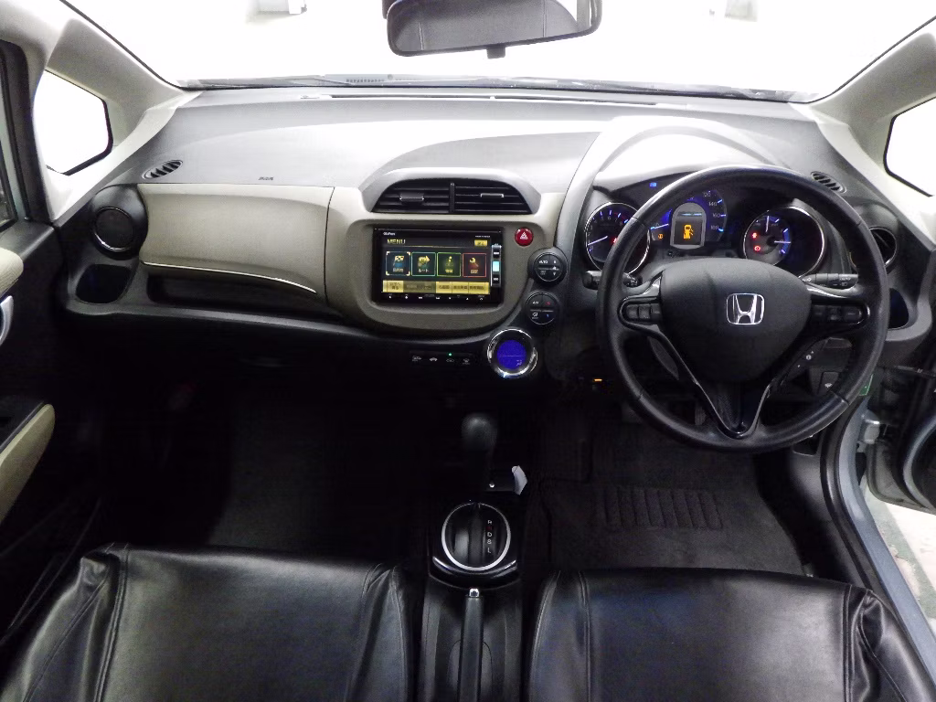 HONDA FIT SHUTTLE