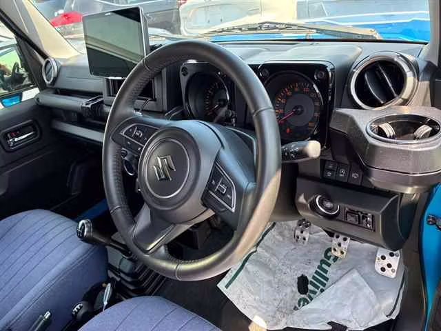 SUZUKI JIMNY SIERRA
