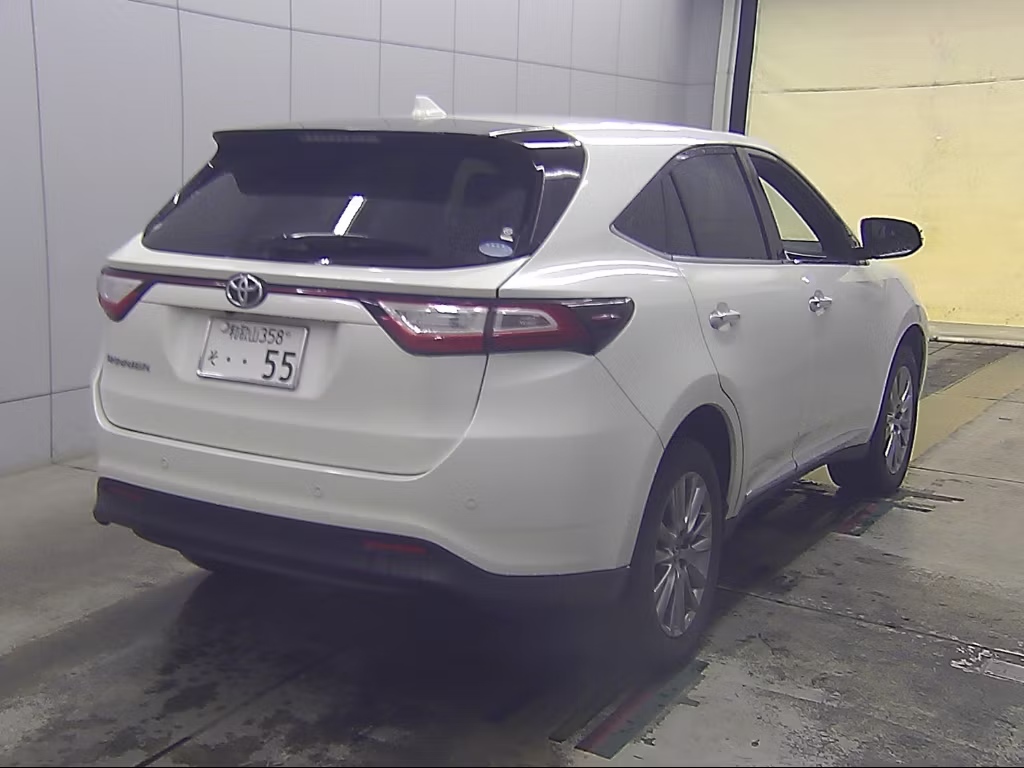 TOYOTA HARRIER