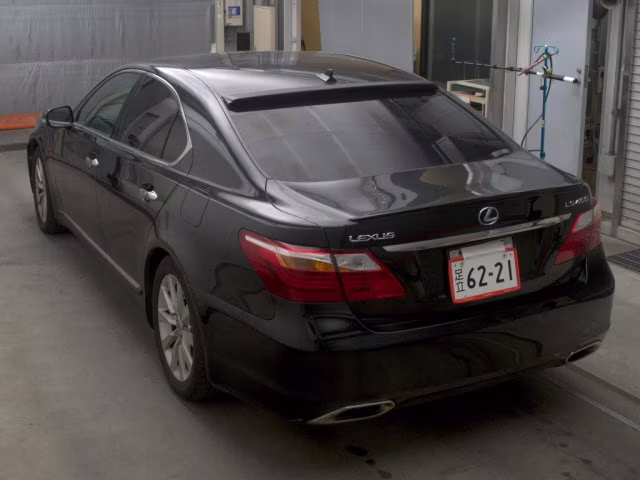 LEXUS LS460