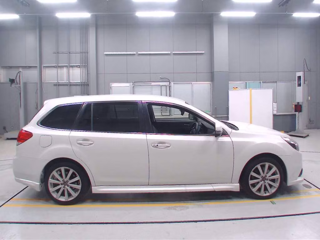 SUBARU LEGACY