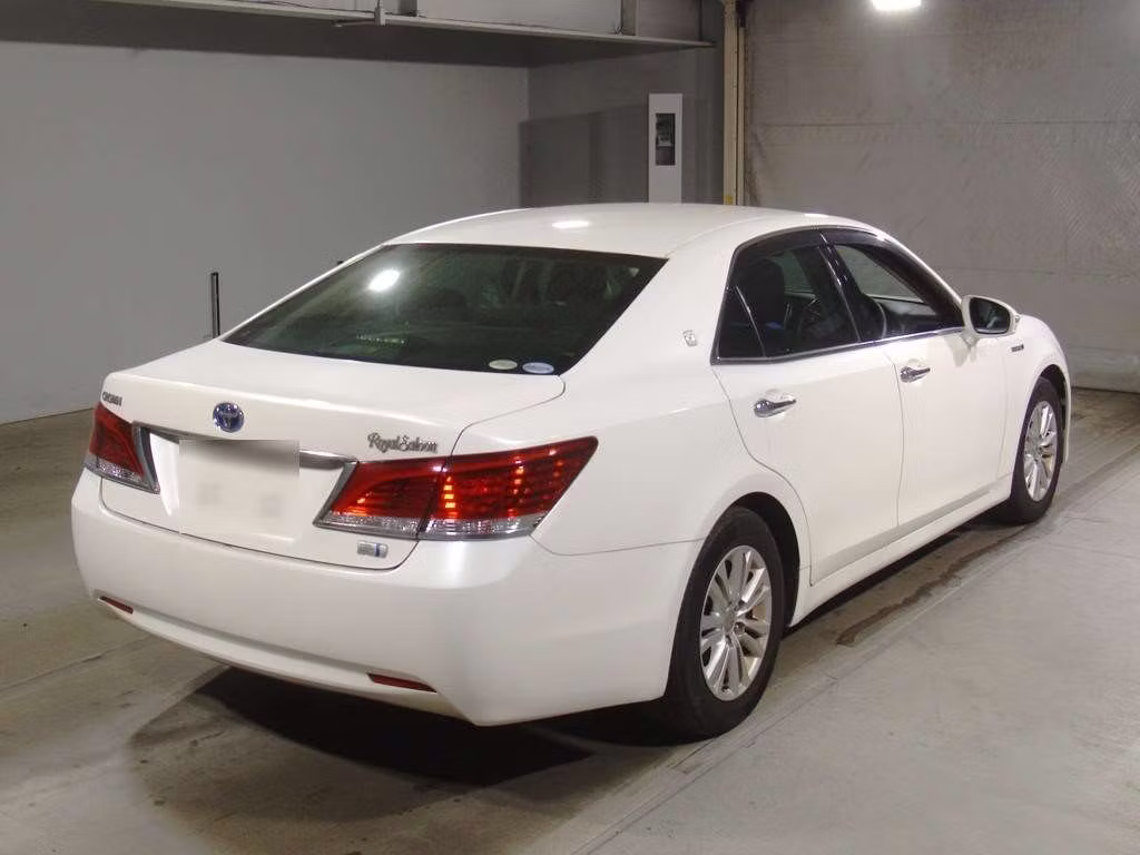 TOYOTA CROWN