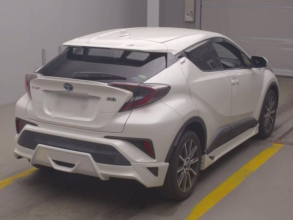 TOYOTA C-HR