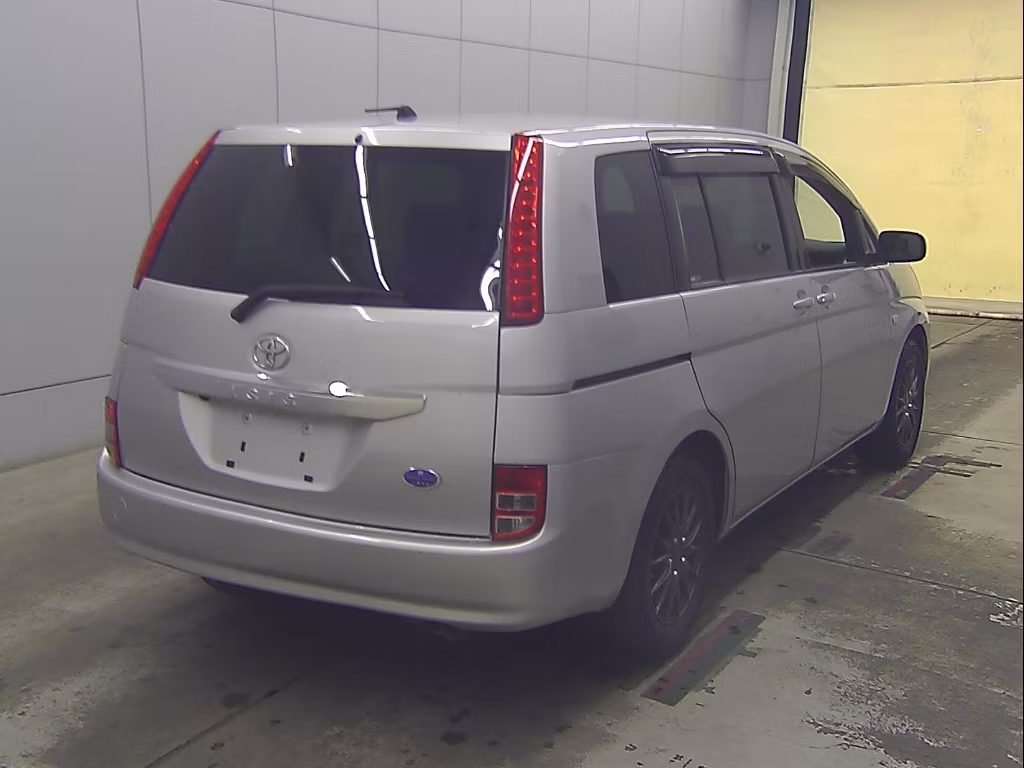 TOYOTA ISIS
