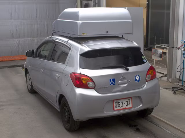 MITSUBISHI MIRAGE