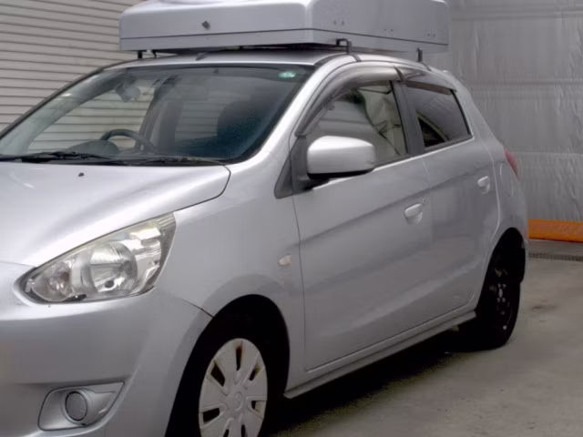 MITSUBISHI MIRAGE