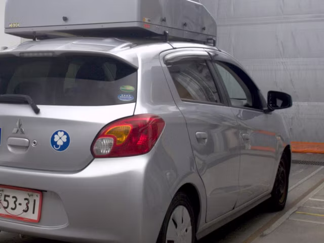 MITSUBISHI MIRAGE