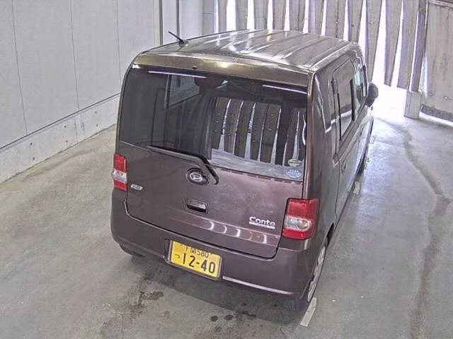 DAIHATSU MOVE CONTE