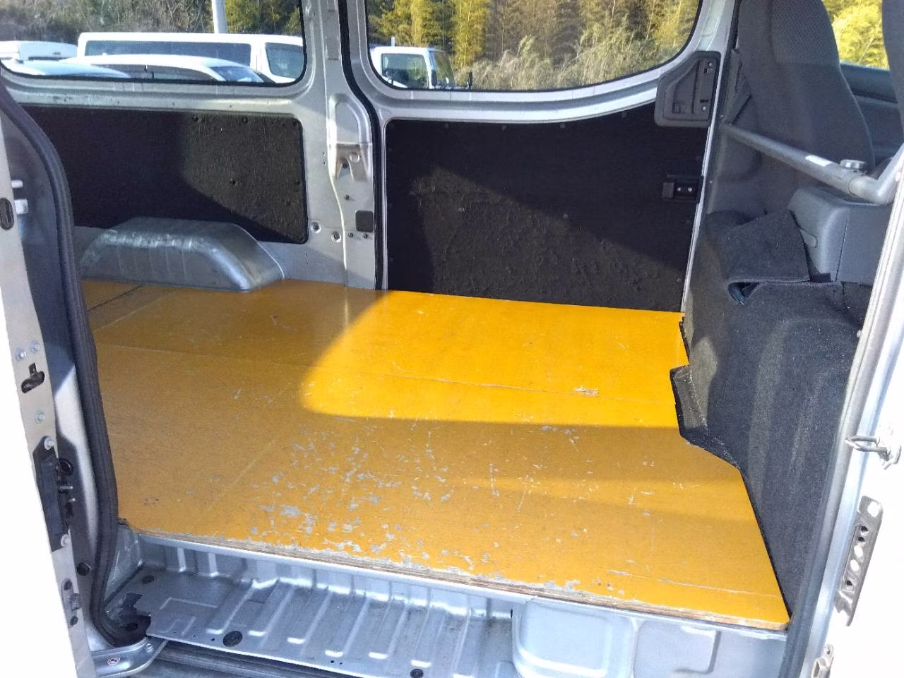NISSAN NV350 CARAVAN