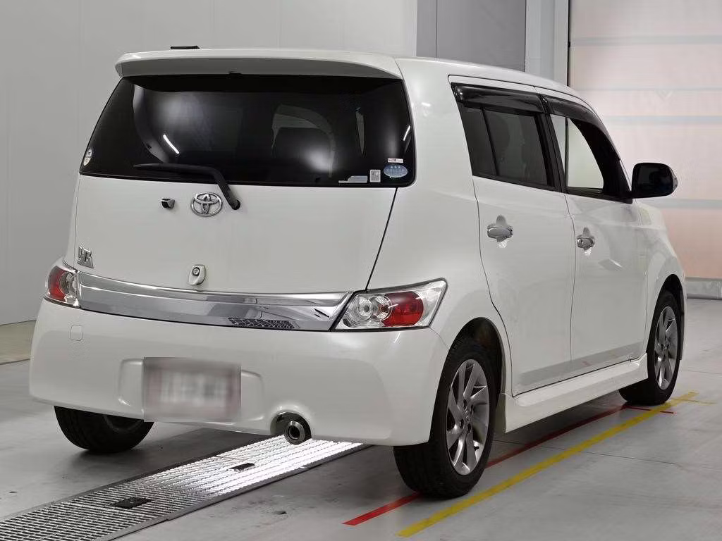 TOYOTA BB