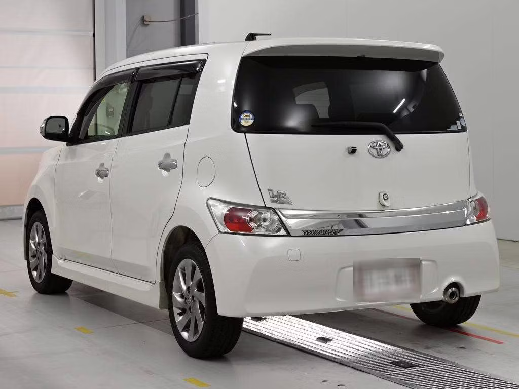 TOYOTA BB