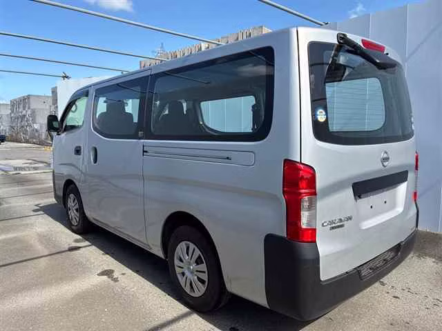 NISSAN NV350 CARAVAN