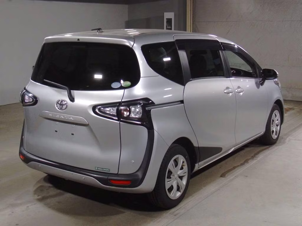 TOYOTA SIENTA