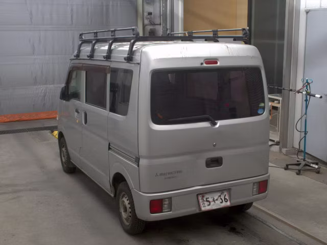 MITSUBISHI MINICAB