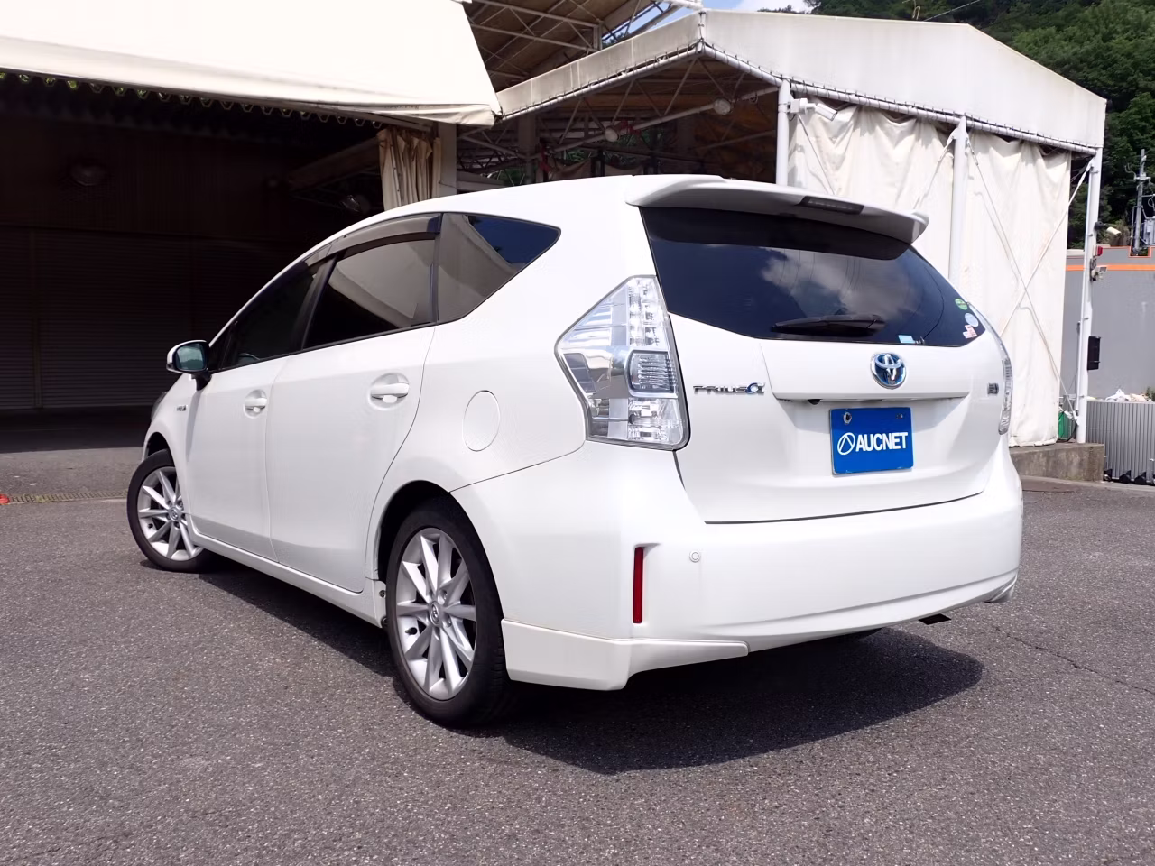 TOYOTA PRIUS ALPHA